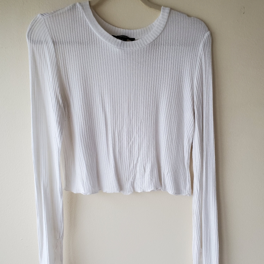 Long sleeve cropped top